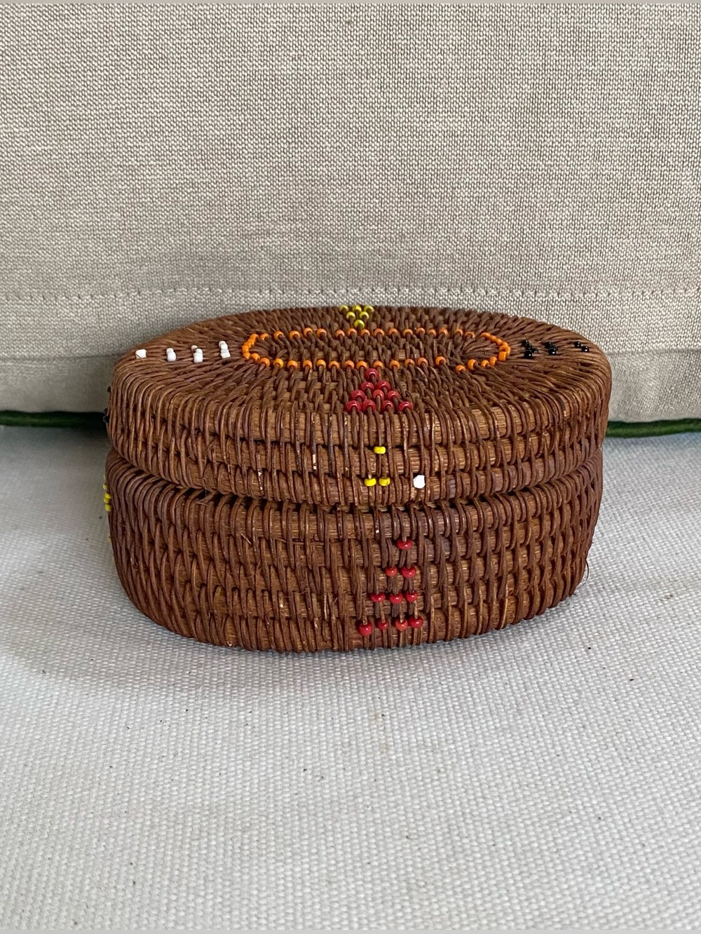 VTG Indonesian Lombok Handwoven Rattan Beaded Trinket Box Lid Seed Bead Accents